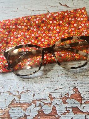 Foster Grant Women's Tortoise Shell Pattern Reading Glasses Brown/Beige +2.50 🤓
